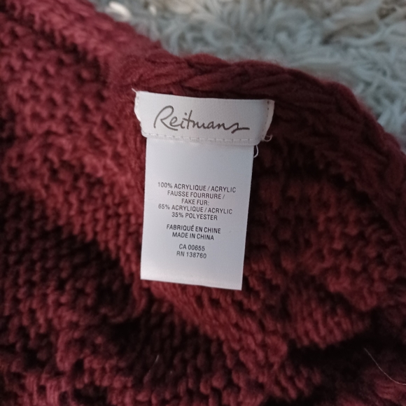 Reitman's Pom Pom Scarf - Picture 6 of 7